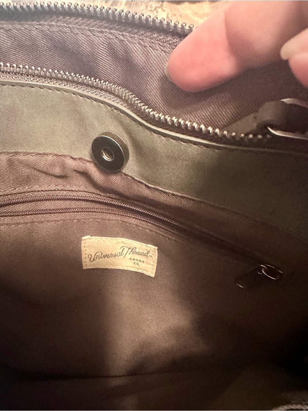 Universal Thread Brown Shoulder Bag — Classic Everyday Tote